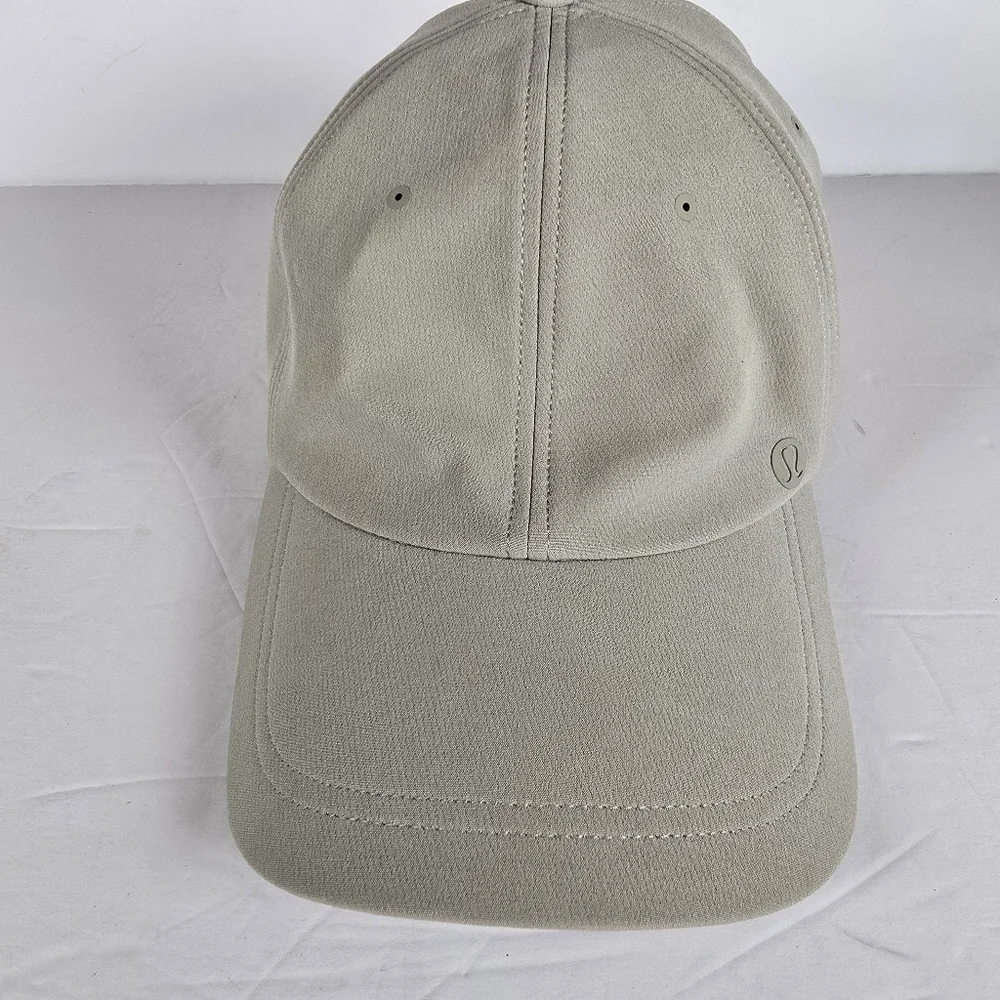NWOT Lululemon Days Shade Water Repellent Tan Baseball Cap  One Size Adj Strap
